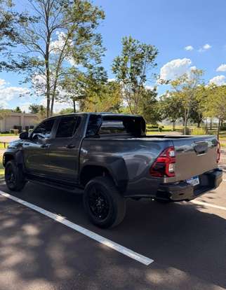 TOYOTA-HILUX-2024