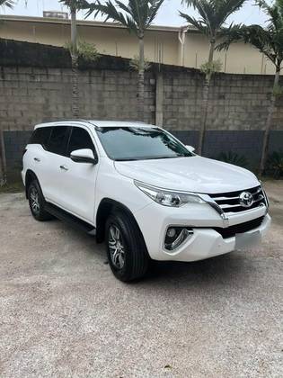 TOYOTA HILUX SW4 2.7 SRV 7 LUGARES 4X2 16V FLEX 4P AUTOMÁTICO