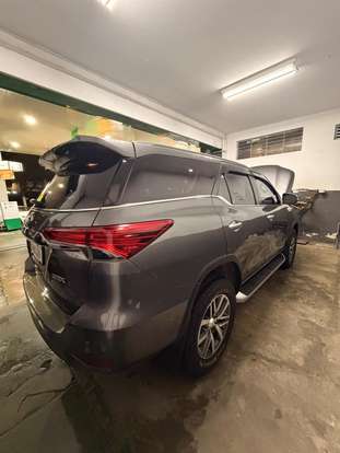 TOYOTA-HILUX SW4-2.8 SRX 4X4 7 LUGARES 16V TURBO INTERCOOLER DIESEL 4P AUTOMÁTICO TOYOTA-HILUX SW4-2018