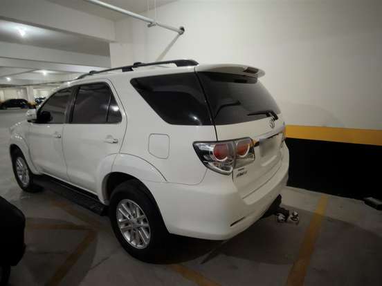 TOYOTA-HILUX SW4-3.0 SRV 4X4 7 LUGARES 16V TURBO INTERCOOLER DIESEL 4P AUTOMÁTICO TOYOTA-HILUX SW4-2012