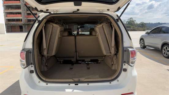 TOYOTA-HILUX SW4-2012