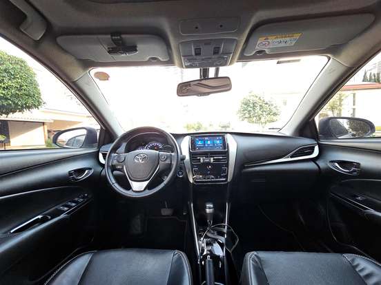 TOYOTA-YARIS-2018