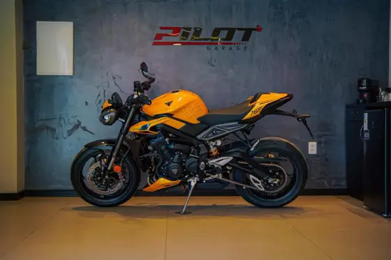 TRIUMPH STREET TRIPLE RS ABS TRIUMPH STREET TRIPLE RS ABS