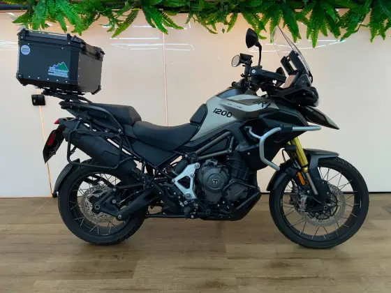 TRIUMPH TIGER 1200 RALLY PRO TRIUMPH TIGER 1200 RALLY PRO