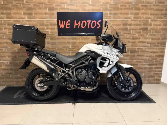 TRIUMPH TIGER 800 XRX TRIUMPH TIGER 800 XRX