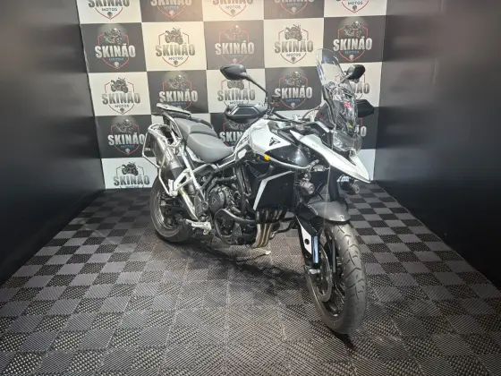 TRIUMPH TIGER 900 GT TRIUMPH TIGER 900 GT