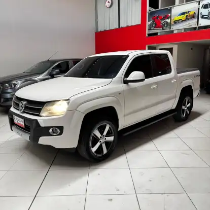 VOLKSWAGEN-AMAROK-2014