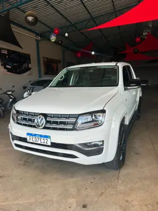 VOLKSWAGEN AMAROK 3.0 V6 TDI DIESEL HIGHLINE CD 4MOTION AUTOMÁTICO VOLKSWAGEN AMAROK 3.0 V6 TDI DIESEL HIGHLINE CD 4MOTION AUTOMÁTICO