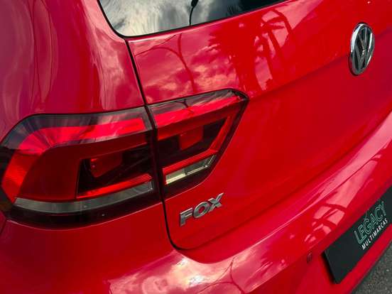 VOLKSWAGEN-FOX-2018