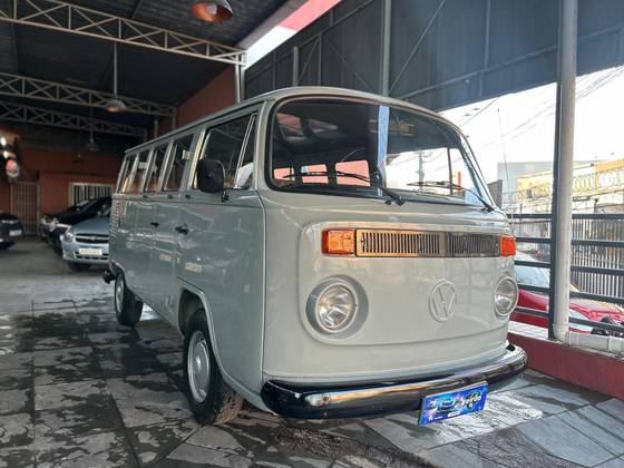 VOLKSWAGEN KOMBI 1.6 STD 8V GASOLINA 3P MANUAL