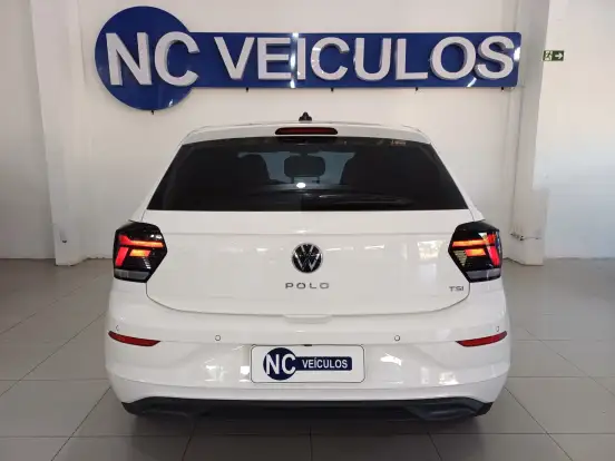 VOLKSWAGEN-POLO-1.0 170 TSI HIGHLINE AUTOMÁTICO VOLKSWAGEN-POLO-2024