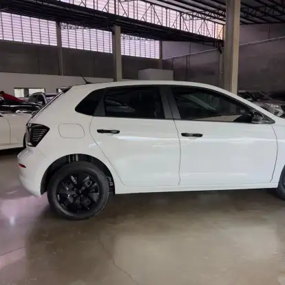 VOLKSWAGEN-POLO-2024