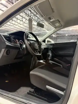 VOLKSWAGEN-POLO-2024