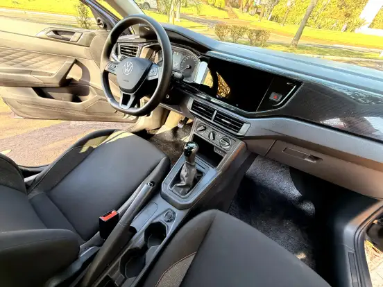 VOLKSWAGEN-POLO-2025