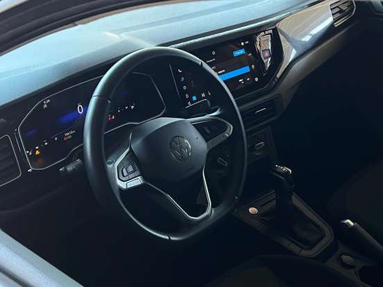 VOLKSWAGEN-POLO-2024