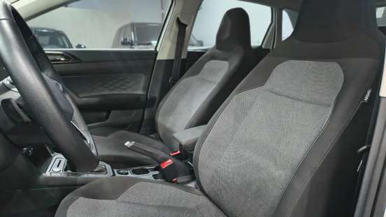 VOLKSWAGEN-POLO-2023