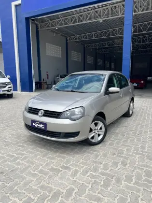 VOLKSWAGEN POLO SEDAN 1.6 MI 8V FLEX 4P MANUAL VOLKSWAGEN POLO SEDAN 1.6 MI 8V FLEX 4P MANUAL
