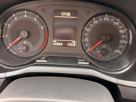 VOLKSWAGEN-SAVEIRO-2021