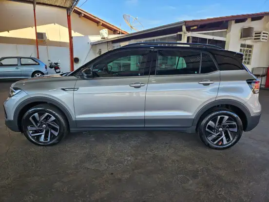 VOLKSWAGEN-T-CROSS-1.4 250 TSI TOTAL FLEX HIGHLINE AUTOMÁTICO VOLKSWAGEN-T-CROSS-2024