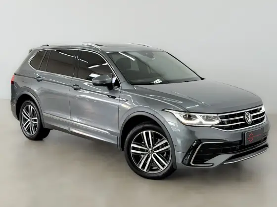 VOLKSWAGEN TIGUAN 2.0 300 TSI GASOLINA ALLSPACE R-LINE AUTOMÁTICO VOLKSWAGEN TIGUAN 2.0 300 TSI GASOLINA ALLSPACE R-LINE AUTOMÁTICO