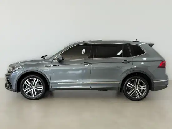 VOLKSWAGEN-TIGUAN-2.0 300 TSI GASOLINA ALLSPACE R-LINE AUTOMÁTICO VOLKSWAGEN-TIGUAN-2024
