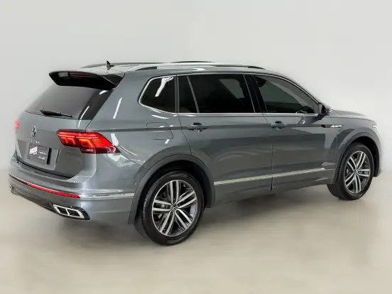 VOLKSWAGEN-TIGUAN-2.0 300 TSI GASOLINA ALLSPACE R-LINE AUTOMÁTICO VOLKSWAGEN-TIGUAN-2024