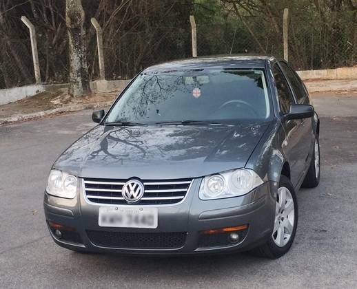 VOLKSWAGEN BORA 2.0 MI 8V FLEX 4P AUTOMÁTICO