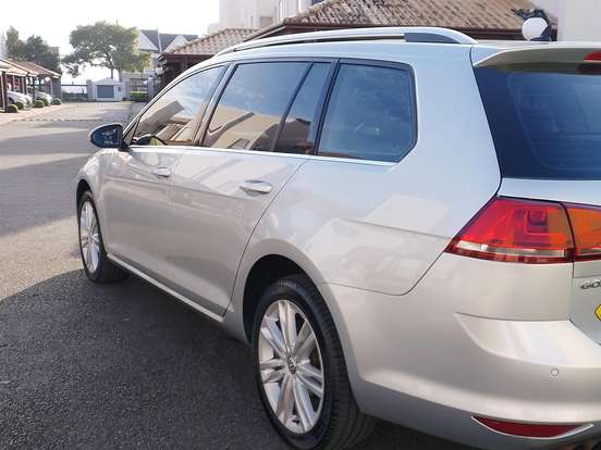 VOLKSWAGEN-GOLF-1.4 TSI VARIANT HIGHLINE 16V GASOLINA 4P AUTOMÁTICO VOLKSWAGEN-GOLF-2016