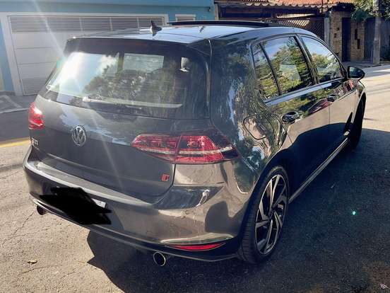 VOLKSWAGEN-GOLF-2014