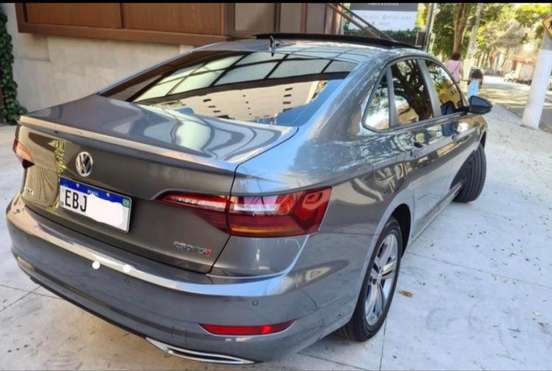 VOLKSWAGEN-JETTA-2019