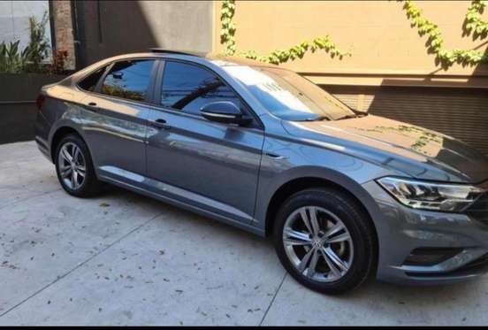 VOLKSWAGEN-JETTA-2019