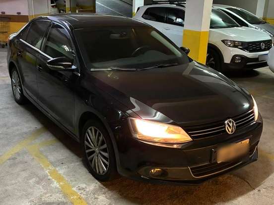 VOLKSWAGEN-JETTA-2.0 TSI HIGHLINE 200CV GASOLINA 4P TIPTRONIC VOLKSWAGEN-JETTA-2012