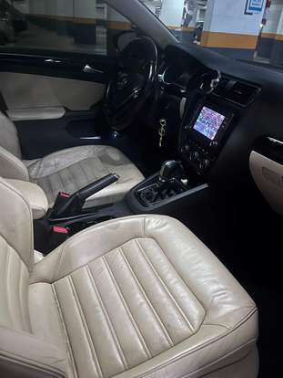 VOLKSWAGEN-JETTA-2016