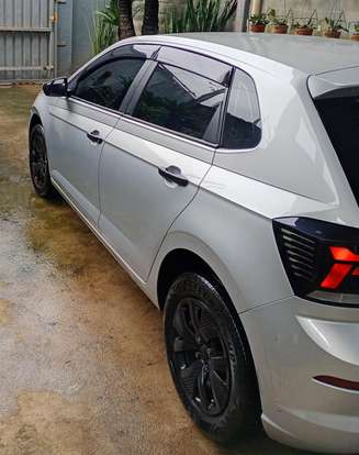 VOLKSWAGEN-POLO-2023