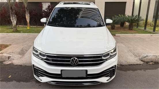 VOLKSWAGEN-TIGUAN-2023