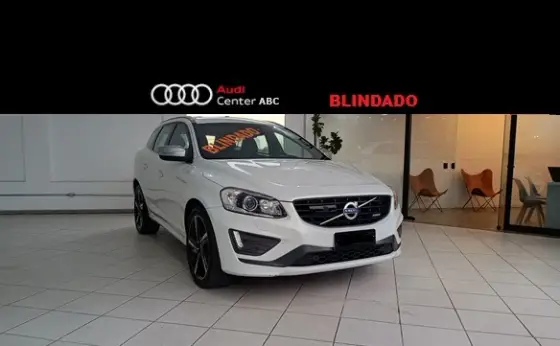 VOLVO XC60 2.0 T6 R DESIGN TURBO GASOLINA 4P AUTOMÁTICO VOLVO XC60 2.0 T6 R DESIGN TURBO GASOLINA 4P AUTOMÁTICO