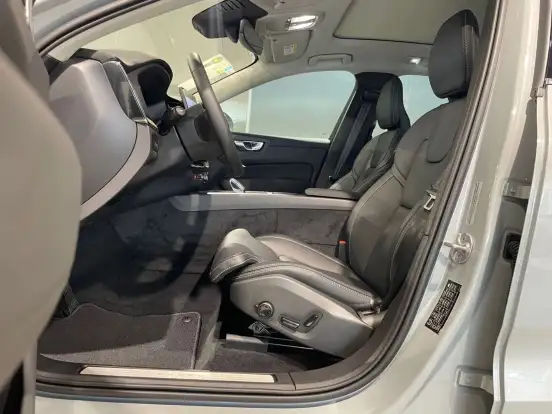VOLVO-XC60-2.0 T8 PHEV ULTRA AWD GEARTRONIC VOLVO-XC60-2026