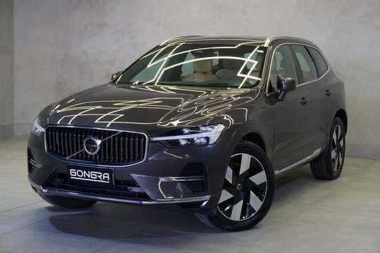 VOLVO-XC60-2023
