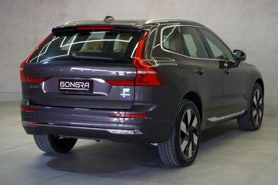 VOLVO-XC60-2023