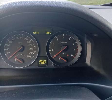 VOLVO-C30-2010