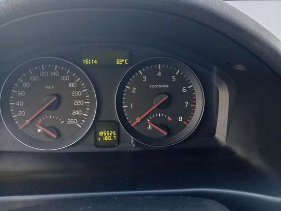 VOLVO-C30-2.0 GASOLINA 2P MANUAL VOLVO-C30-2010