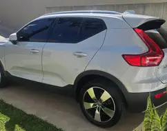 VOLVO XC40 2.0 T4 GASOLINA MOMENTUM GEARTRONIC VOLVO XC40 2.0 T4 GASOLINA MOMENTUM GEARTRONIC