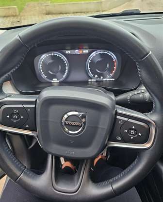 VOLVO-XC40-2.0 T4 GASOLINA MOMENTUM GEARTRONIC VOLVO-XC40-2020