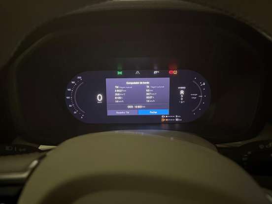 VOLVO-XC60-2023