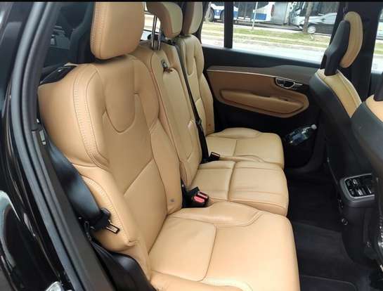 VOLVO-XC90-2.0 T6 GASOLINA MOMENTUM AWD GEARTRONIC VOLVO-XC90-2019