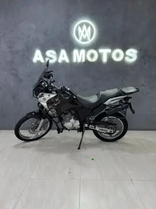 YAMAHA XTZ 250 TÉNÉRÉ 