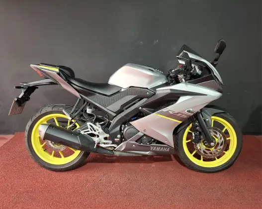 YAMAHA YZF R15 