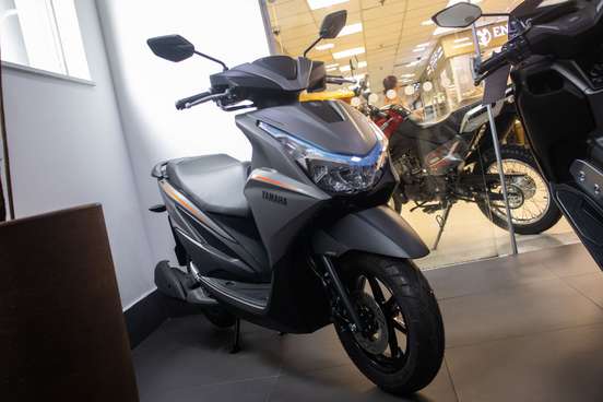 YAMAHA-FLUO 125 HYBRID CONNECTED ABS-2026