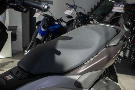 YAMAHA-NMAX CONNECTED 160 ABS-2026