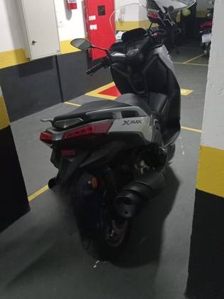 YAMAHA XMAX 300 CONNECTED ABS 